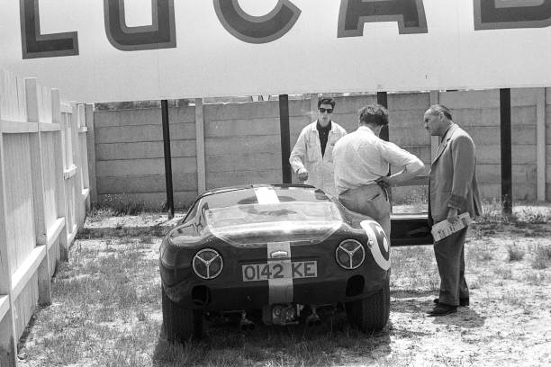 661W RD Marmande France Lola Ford Mk6 GT #6 Attwood Hobbs Le Mans 1963 Noir 1:43 661W RD Marmande France Lola Ford Mk6 GT #6 Attwood Hobbs Le Mans 1963 Noir 1:43