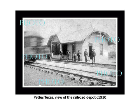 OLD LARGE HISTORIC PHOTO OF PETTUS TEXAS, VIEW OF THE RAILROAD DEPOT c1910