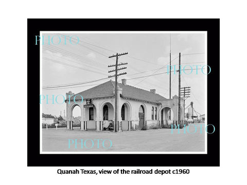 OLD LARGE HISTORIC PHOTO OF QUANAH TEXAS, VIEW OF THE RAILROAD DEPOT c1960