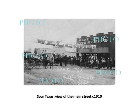 OLD LARGE HISTORIC PHOTO OF SPUR TEXAS, VIEW OF THE MAIN STREET c1910