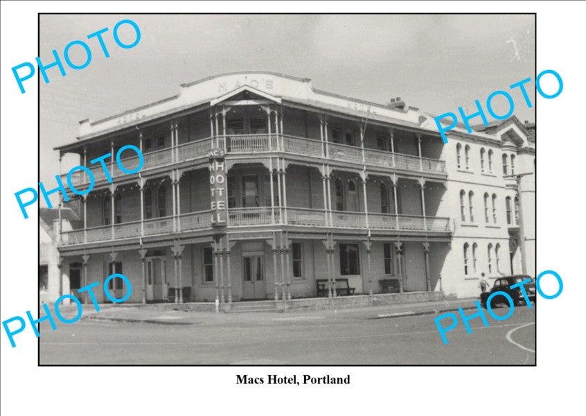 LARGE PHOTO OF OLD MACS HOTEL, PORTLAND, VICTORIA 1