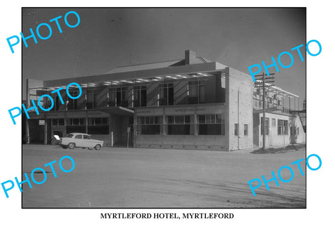 LARGE PHOTO OF OLD MYRTLEFORD HOTEL, VICTORIA