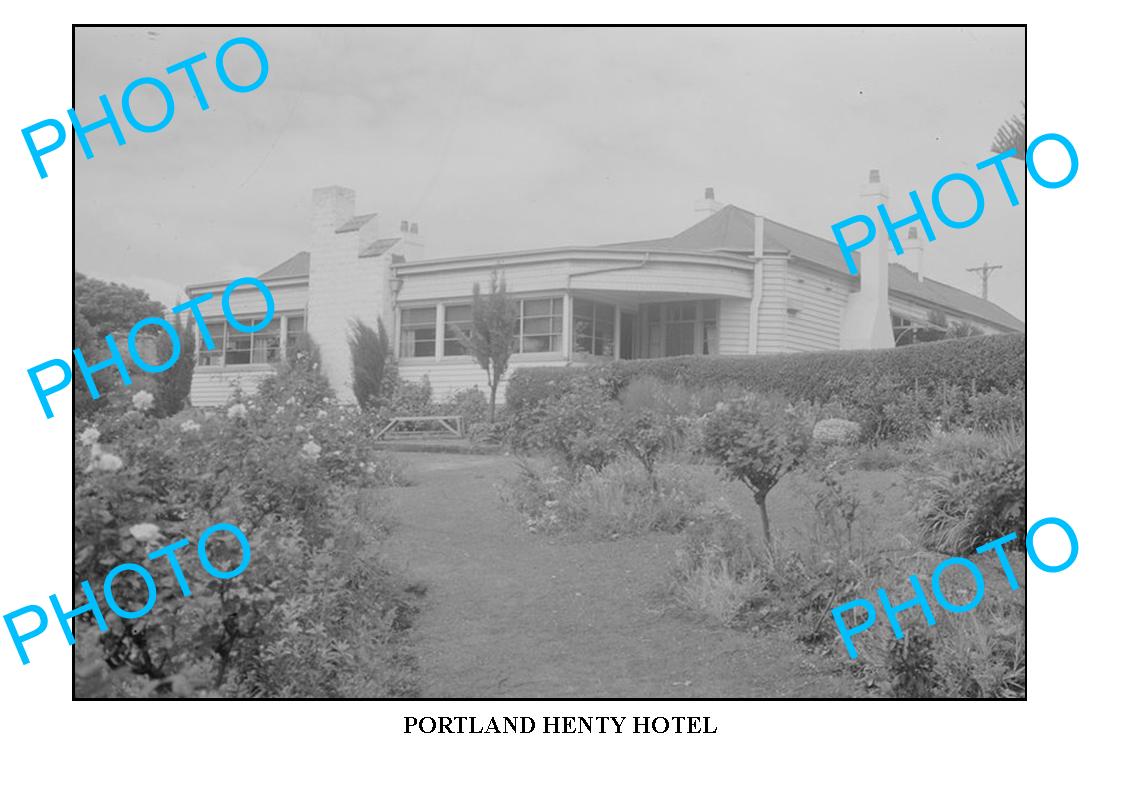 LARGE PHOTO OF OLD PORTLAND, HENTY HOTEL, VICTORIA