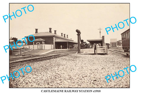 LARGE PHOTO OF OLD CASTLEMAINE RAILWAY STATION, c1910