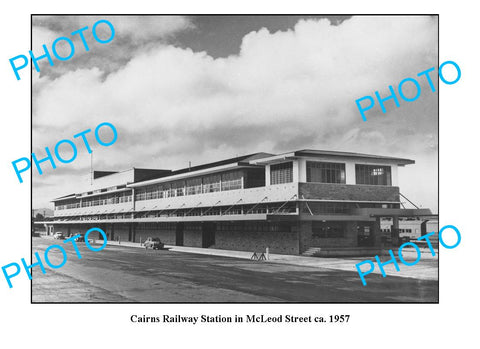 OLD LARGE PHOTO QLD, CAIRNS RAILWAY STATION c1957