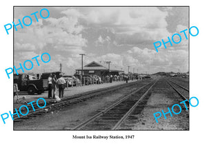 OLD LARGE PHOTO QUEENSLAND, MOUNT ISA RAILWAY STATION c1947