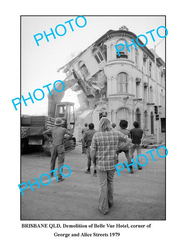 OLD LARGE PHOTO, BRISBANE QUEENSLAND, DEMOLITION OF BELLE VUE HOTEL 1979