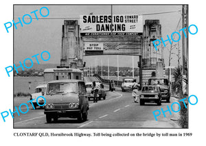 OLD LARGE PHOTO, BRISBANE QUEENSLAND, CLONTARF, HORNIBROOK HWY TOLL MEN 1969