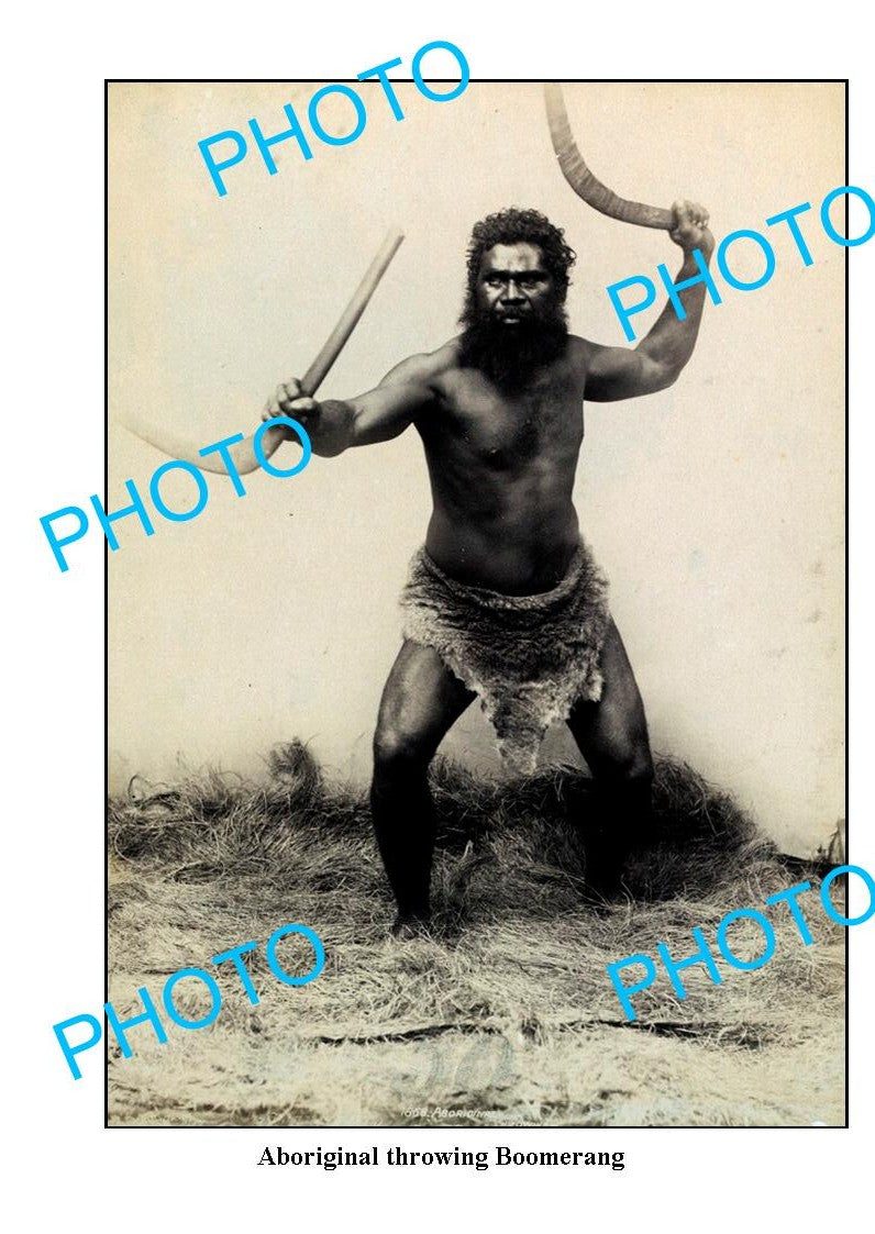 OLD LARGE PHOTO, ABORIGINAL NATIVE THROWING BOOMERANG c1900 1