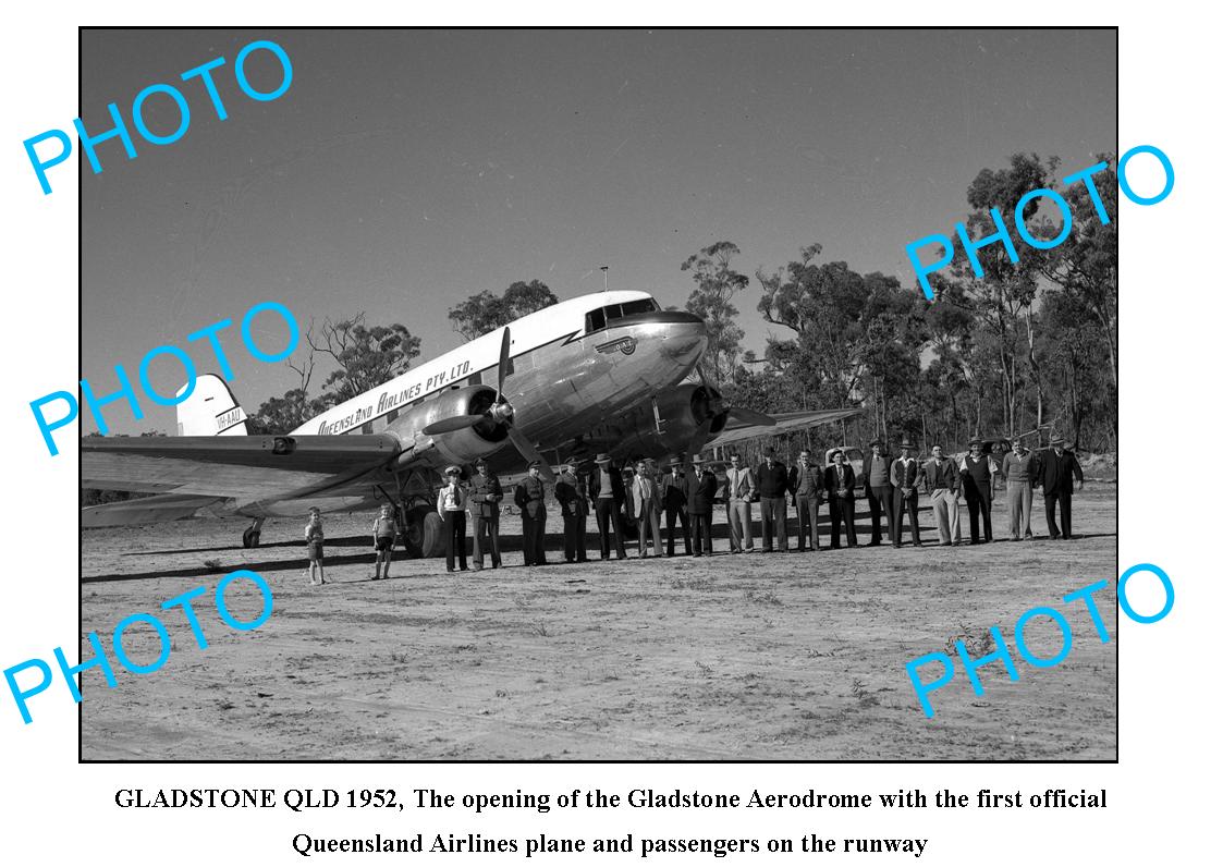 OLD LARGE PHOTO, 1952 OPENING OF GLADSTONE AERODROME, QUEENSLAND AIRLINES