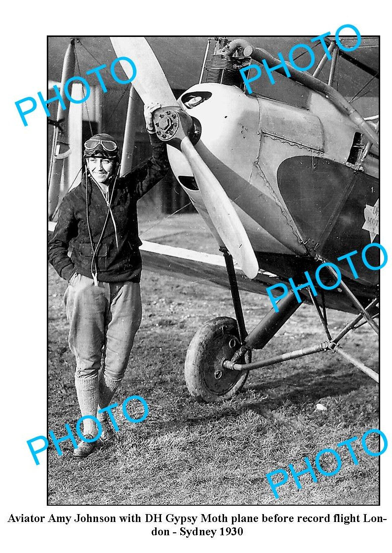 OLD LARGE PHOTO, AMY JOHNSON AND HER GYPSY MOTH c1930