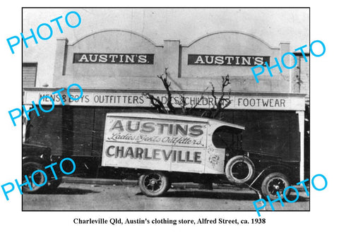 OLD LARGE PHOTO, CHARLEVILLE QLD, AUSTINS CLOTHING STORE, ALFRED St c1938