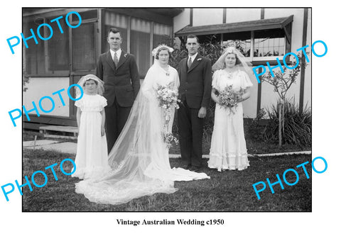 OLD LARGE PHOTO FEATURING VINTAGE AUSTRALIAN WEDDING & BRIDE PHOTO c1950s