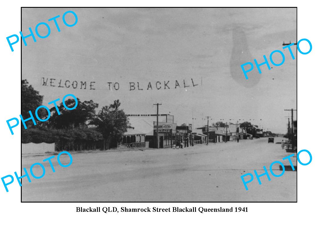 OLD LARGE PHOTO FEATURING BLACKALL QUEENSLAND, VIEW OF SHAMROCK STREET c1941