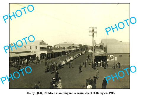 OLD LARGE PHOTO FEATURING DALBY QUEENSLAND, MARCH DOWN THE MAIN STREET c1915