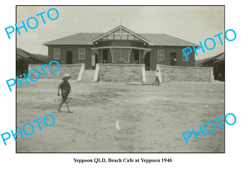 OLD LARGE PHOTO FEATURING YEPPOON QUEENSLAND, BEACH CAFE BUILDING c1946