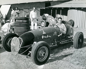 OLD LARGE PHOTO, Bill Holland & his Offenhauser AAA Indy Car 1949