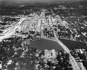 OLD LARGE PHOTO, aerial view of Orlando Florida with Lake Lucerne 1960