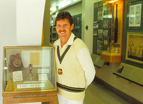 OLD LARGE PHOTO of Australian Cricket Great, Test Captain Allan Border No 16
