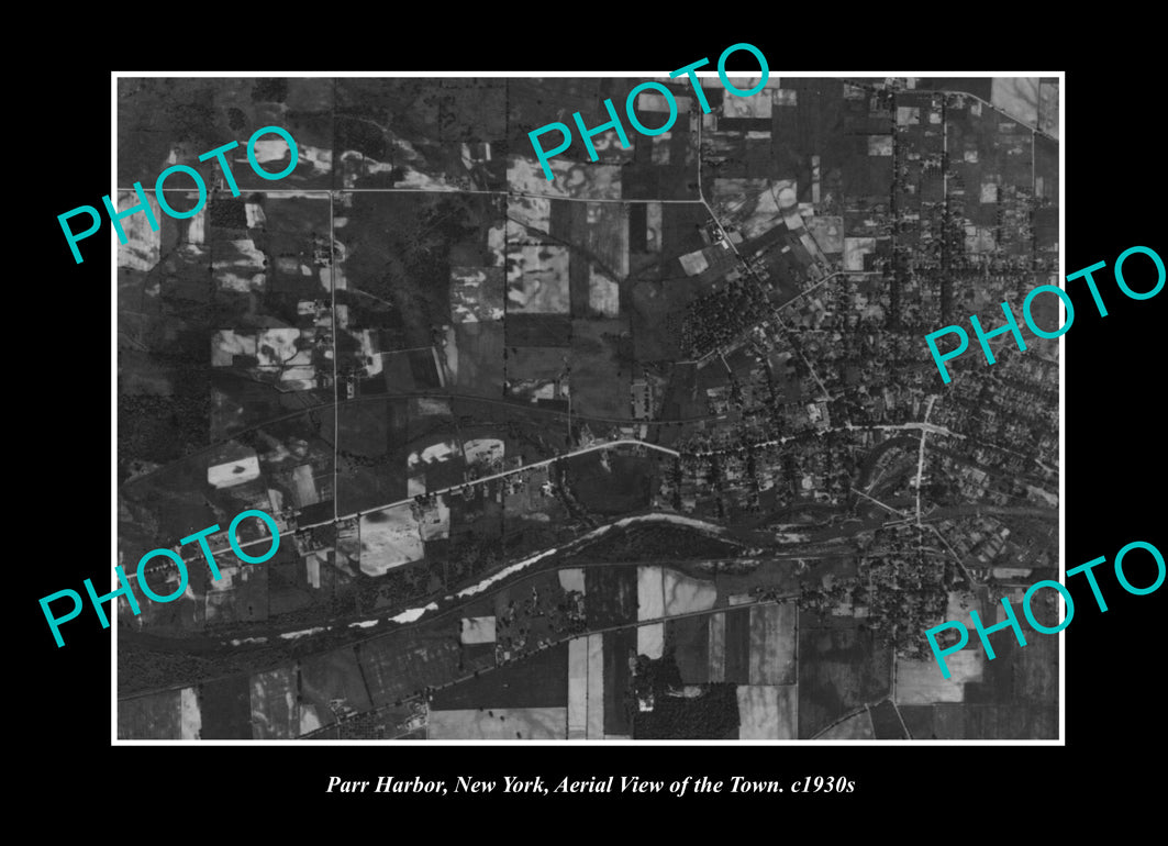 OLD LARGE HISTORIC PHOTO PARR HARBOR NEW YORK, AERIAL VIEW OF THE TOWN c1930