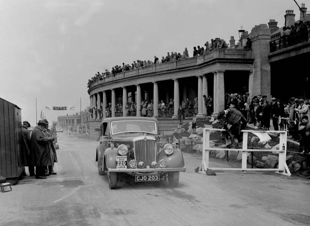 OLD LARGE PHOTO Motor Racing Morris Twenty car competing in the Blackpool Rally 1936