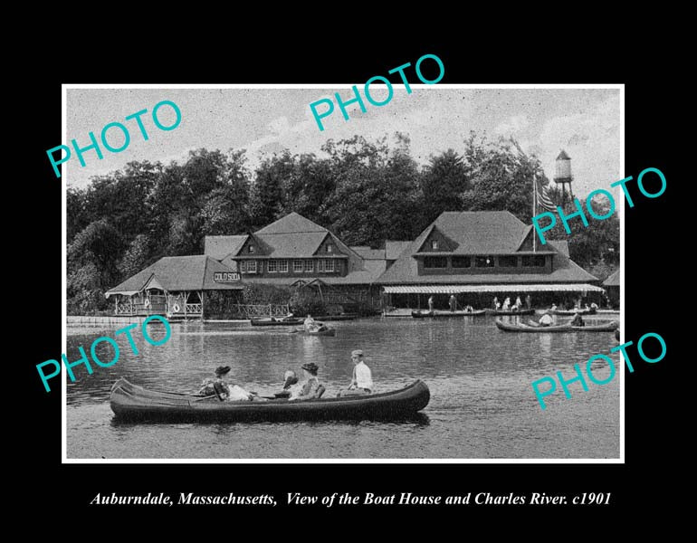 OLD LARGE HISTORIC PHOTO AUBURNDALE MASSACHUSETTS, VIEW OF THE BOAT HOUSE c1901