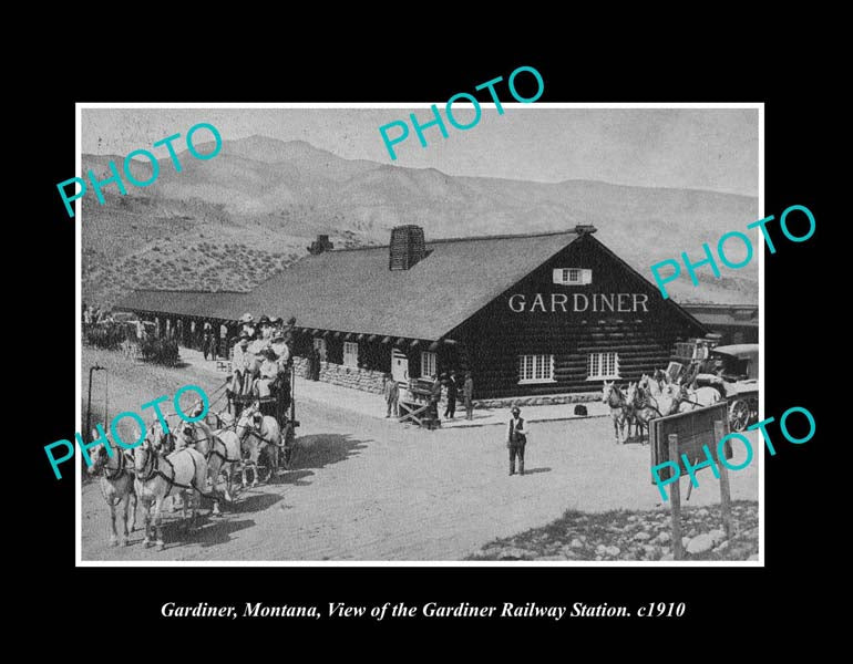 OLD LARGE HISTORIC PHOTO GARDINER MONTANA, VIEW OF THE RAILWAY STATION c1910