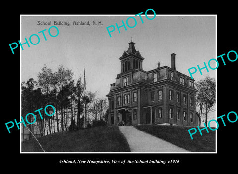 OLD LARGE HISTORIC PHOTO ASHLAND NEW HAMPSHIRE, VIEW OF SCHOOL BUILDING c1910