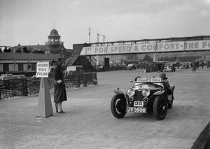 OLD LARGE PHOTO Motor Racing Riley Imp race car competing in the JCC Rally Brooklands 1939