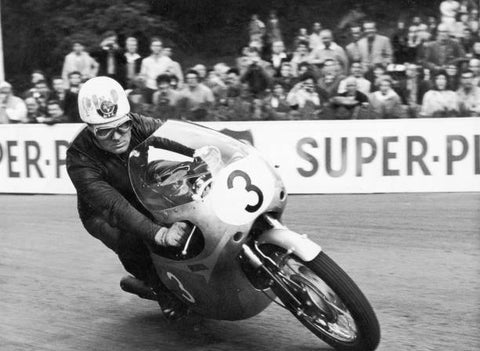 OLD LARGE PHOTO Motor Racing Scotland's Bob McIntyre & Honda motorcycle Isle of Man TT 1961