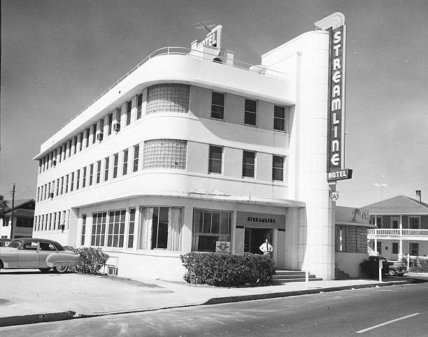 OLD LARGE PHOTO Motor Racing view of the Streamline Hotel in Daytona Beach Florida c1950