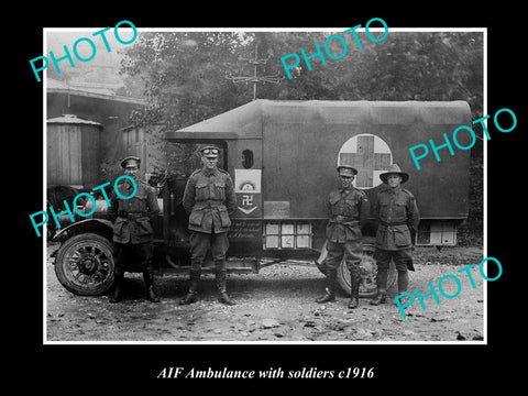 OLD LARGE HISTORIC PHOTO OF WWI AIF ANZAC AMBULANCE CAR WITH SOLDIERS 1916