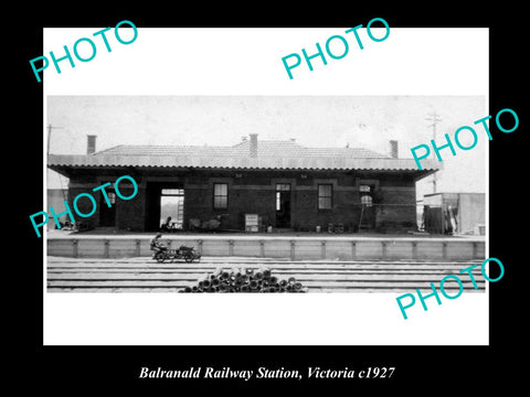 OLD LARGE HISTORIC PHOTO OF THE BALRANALD RAILWAY STATION, c1927 VICTORIA