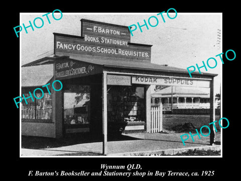 OLD LARGE HISTORIC PHOTO OF WYNNUM QLD, BARTONS BOOK SHOP, BAY Tce c1925