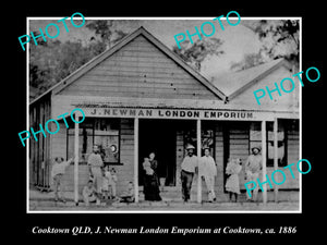 OLD LARGE HISTORIC PHOTO OF COOKTOWN QLD, VIEW OF THE LONDON EMPORIUM SHOP c1886