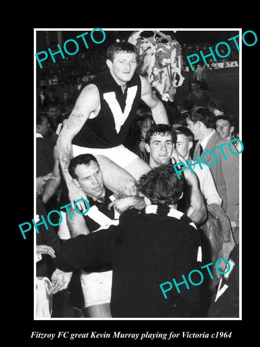 OLD HISTORICAL PHOTO OF FITZROY FC GREAT KEVIN MURRAY PLAYING FOR VICTORIA 1964