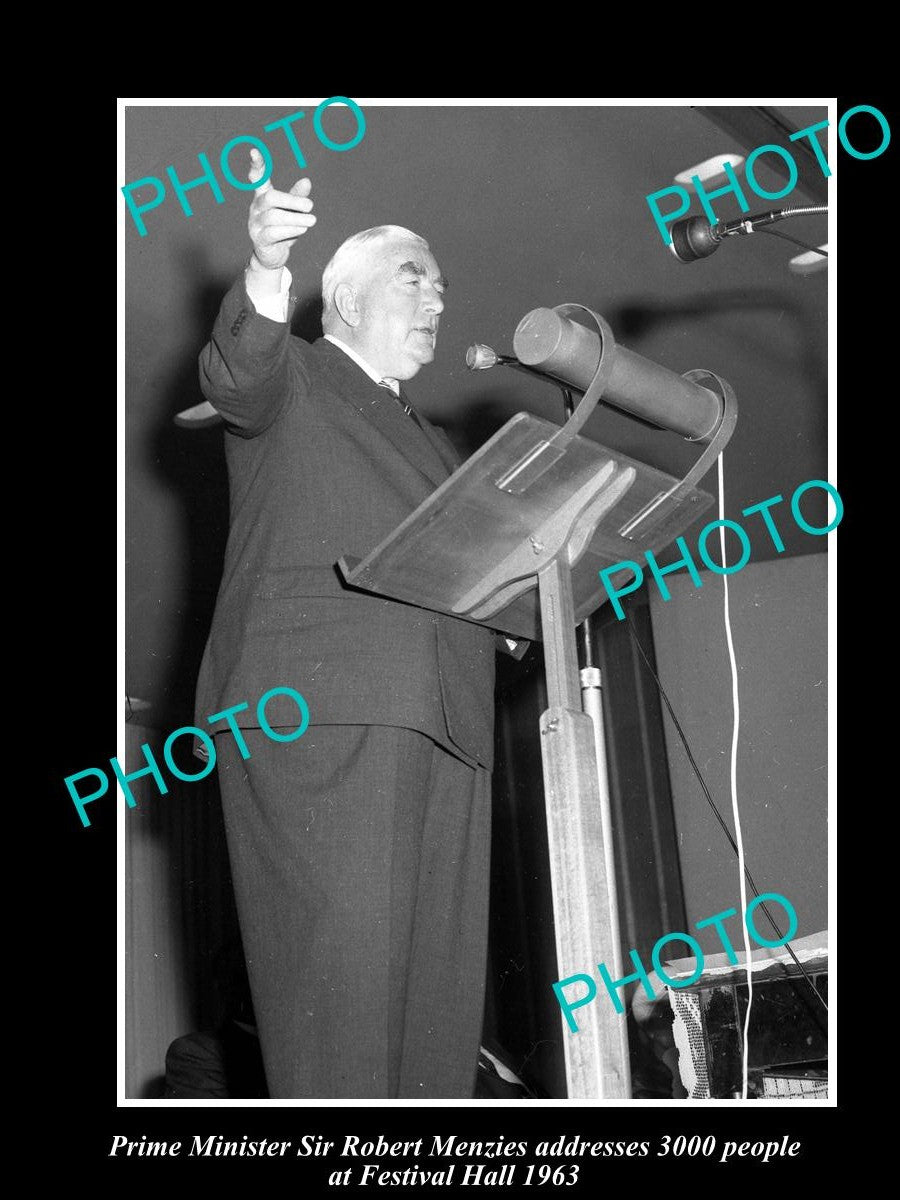 OLD LARGE HISTORICAL PHOTO OF AUSTRALIAN PRIME MINISTER ROBERT MENZIES 1963, QLD