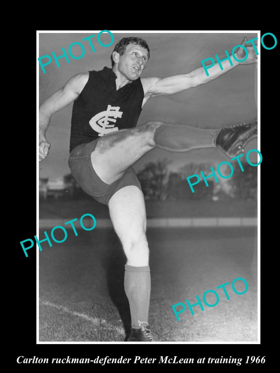 OLD LARGE HISTORICAL PHOTO OF CARLTON FC RUCKMAN PETER McLEAN c1966