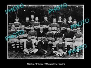 OLD LARGE HISTORICAL PHOTO OF THE SKIPTON FOOTBALL CLUB, VICTORIA 1923 PREMIERS