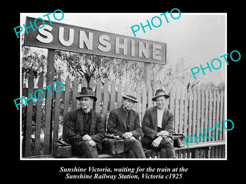 OLD LARGE HISTORICAL PHOTO OF SUNSHINE VICTORIA, AT THE RAILWAY STATION c1925