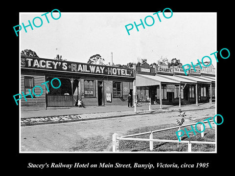 OLD LARGE HISTORICAL PHOTO OF BUNYIP VICTORIA VIEW OF STACEYS RAILWAY HOTEL 1905