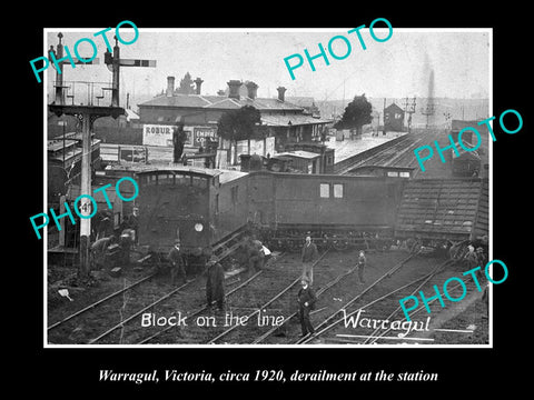 OLD LARGE HISTORIC PHOTO OF WARRAGUL VICTORIA,  RAILWAY STATION DERAILMENT 1920