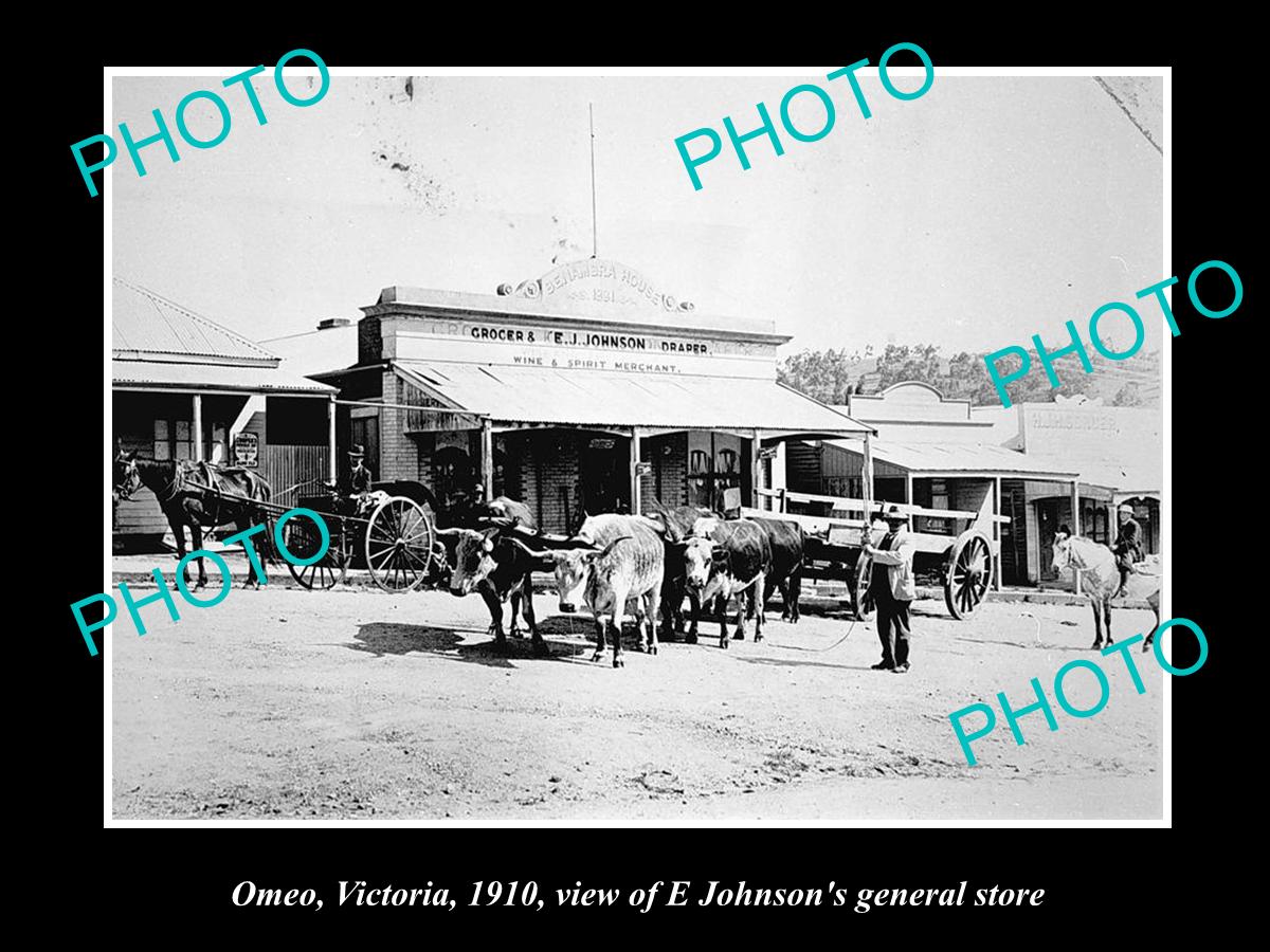 OLD LARGE HISTORIC PHOTO OF OMEO VICTORIA, VIEW OF JOHNSONS GENERAL STORE 1910