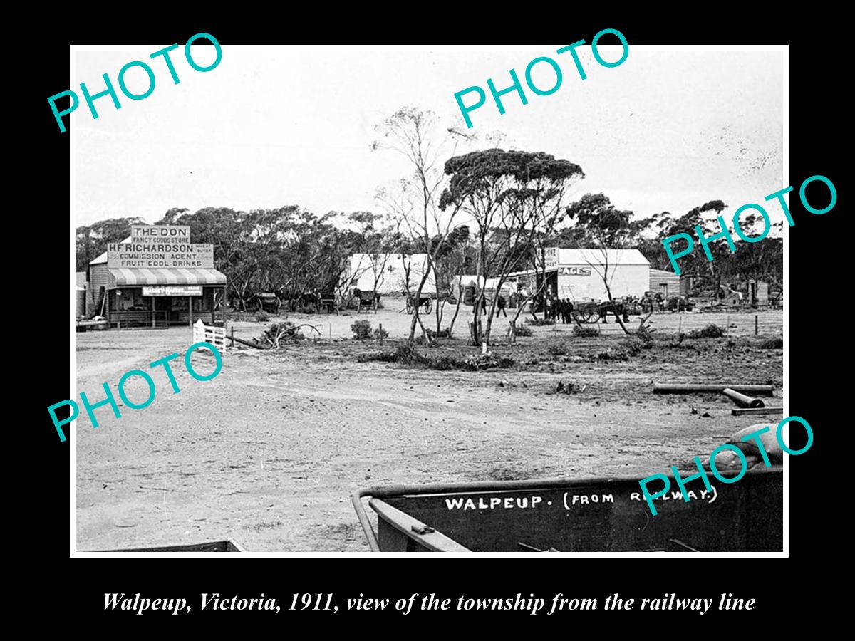 OLD LARGE HISTORIC PHOTO OF WALPEUP VICTORIA, VIEW OF THE TOWNSHIP c1910