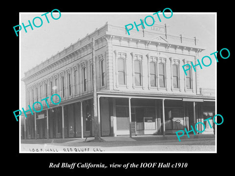 OLD LARGE HISTORIC PHOTO OF RED BLUFF CALIFORNIA, THE IOOF HALL BUILDING c1910