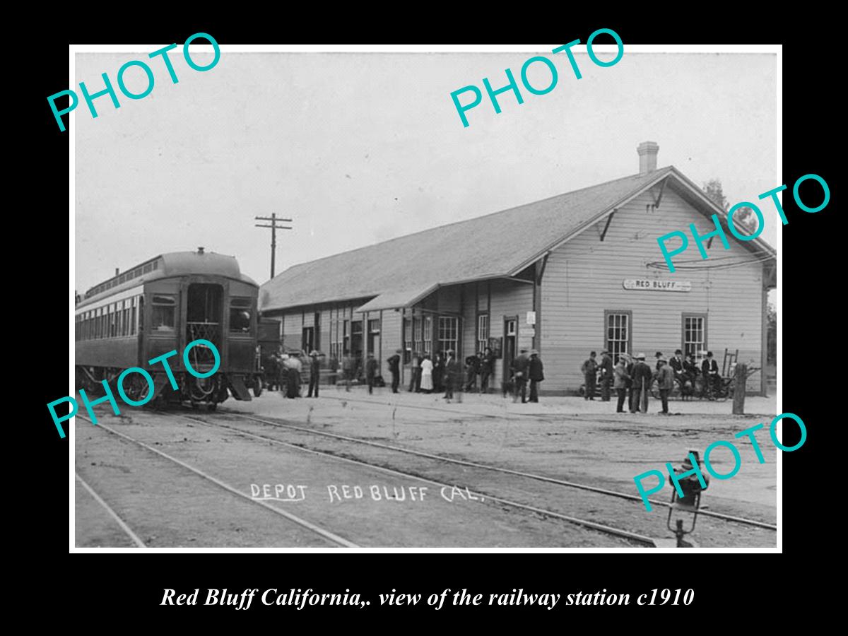 OLD LARGE HISTORIC PHOTO OF RED BLUFF CALIFORNIA, VIEW OF RAILWAY STATION c1910