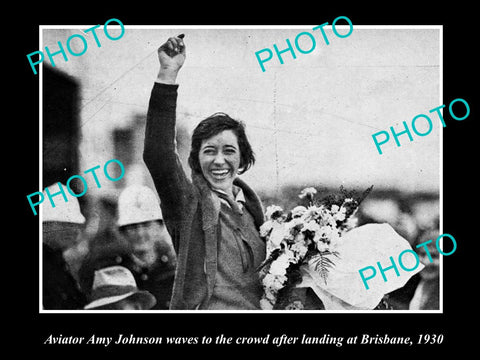 OLD LARGE HISTORIC AVIATION PHOTO OF AMY JOHNSON ARRIVING IN BRISBANE QLD 1930 2