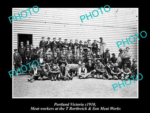 OLD LARGE HISTORIC PHOTO OF PORTLAND VICTORIA, BORTHWICK MEAT WORKS STAFF c1910