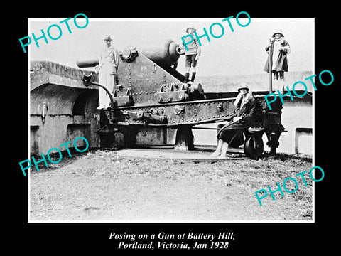 OLD LARGE HISTORIC PHOTO OF PORTLAND VICTORIA, THE BATTERY HILL CANNON c1928