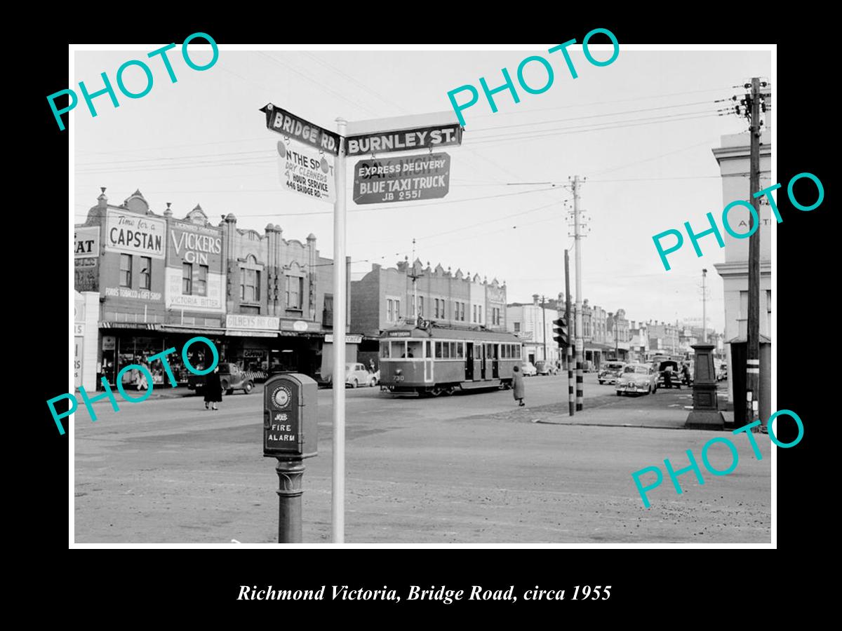 OLD LARGE HISTORIC PHOTO OF RICHMOND VICTORIA, VIEW OF BRIDGE ROAD c1955